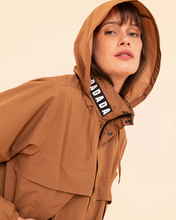 Load image into Gallery viewer, Dada Sport Apache Rain Jacket
