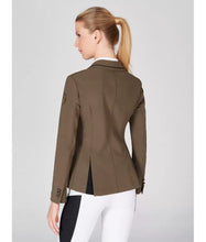 Load image into Gallery viewer, Vestrum Canberra Air Vest Compatible Show Coat
